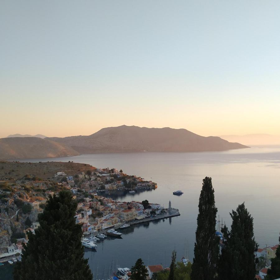 Villa Annas House à Symi Extérieur photo